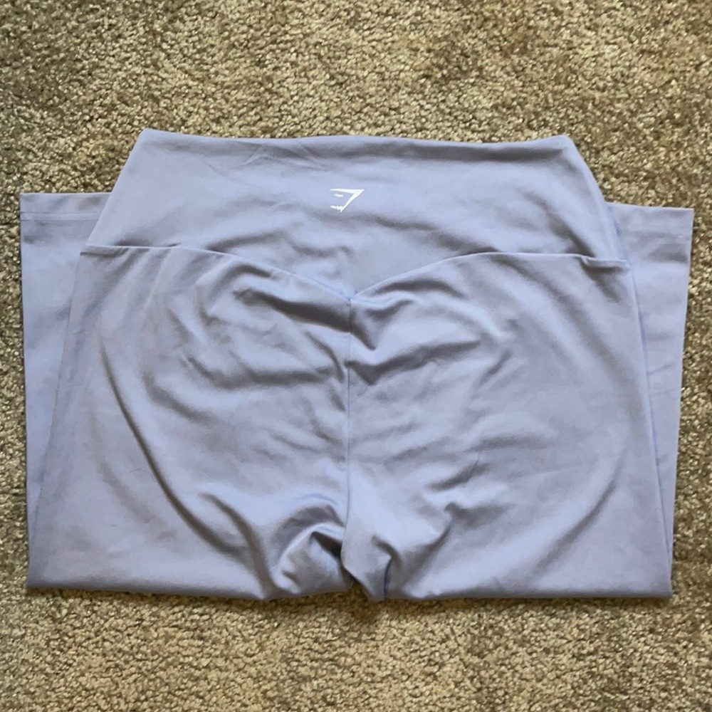 Knee length yoga pants